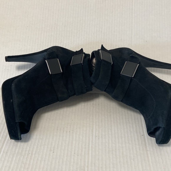 Calvin Klein size 7 black suede booties heels with open toes $100 - Picture 10 of 14